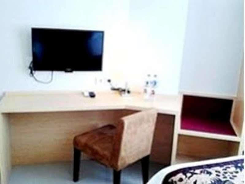 Bekizaar Hotel Surabaya Eksteriør billede